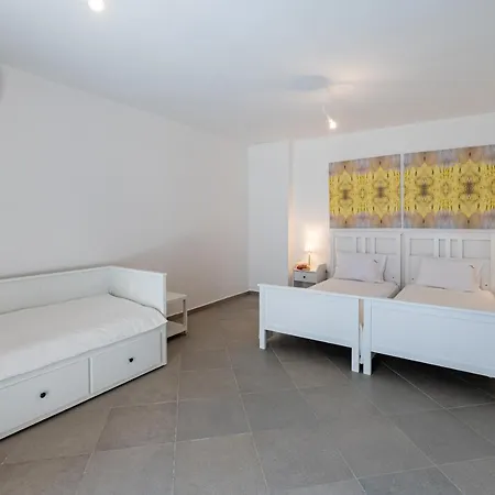 Costa Bianca فيلة